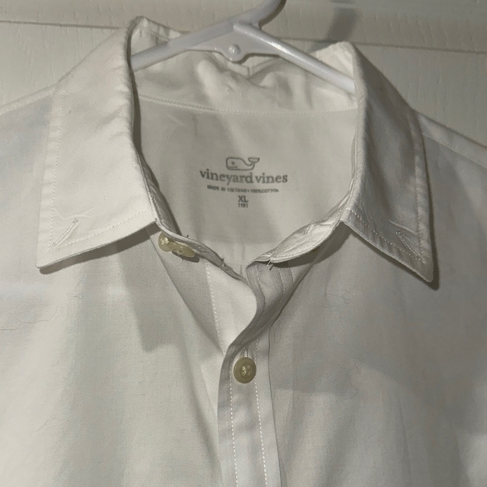 Vineyard Vines White Button-Down Shirt - Picture 5 of 8